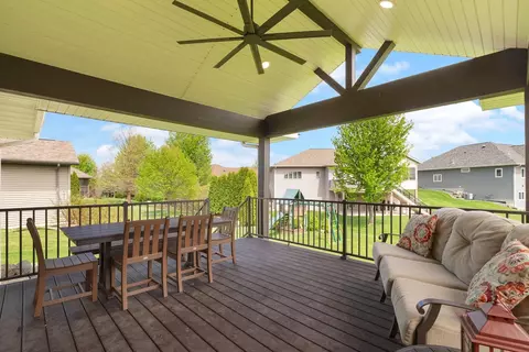 1411 Spahn Dr, Waunakee, WI 53597