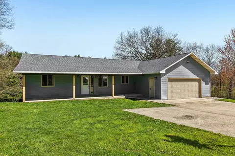 s1214 Town Hall Road, Lyndon Station, WI 53944