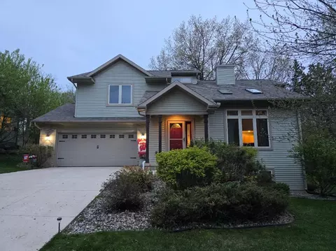 149 Pine View Dr, Madison, WI 53704