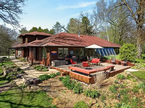 5765 Mill Rd, Dodgeville, WI 53533