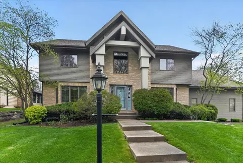 2 Plover Cir, Madison, WI 53717