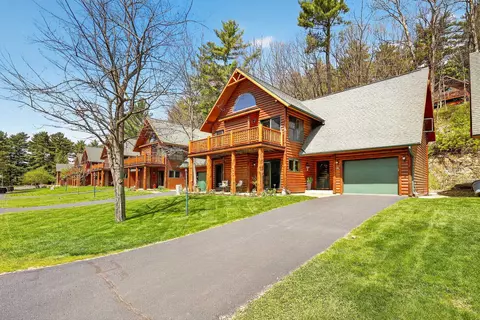 55 Bowman Rd #308, Wisconsin Dells, WI 53965