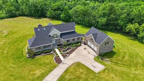 2161 County Road Jg, Blue Mounds, WI 53572