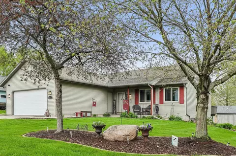 428 W Seward St, Poynette, WI 53955