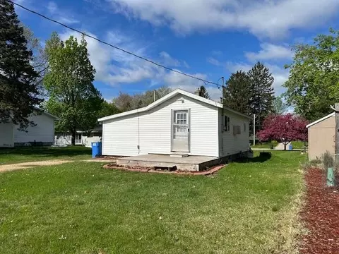 203 Schneider St, Portage, WI 53901