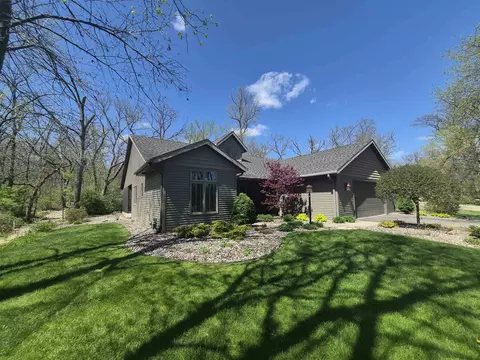 3181 N Crystal Springs Rd #14 & 13, Janesville, WI 53545