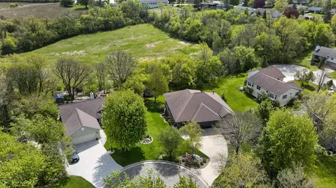 801 Nordic Vw, Mount Horeb, WI 53572