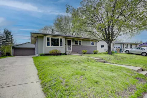 825 Northland Dr, Madison, WI 53704