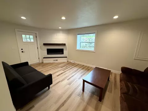 w5640 Cedar Trail, Neshkoro, WI 54960