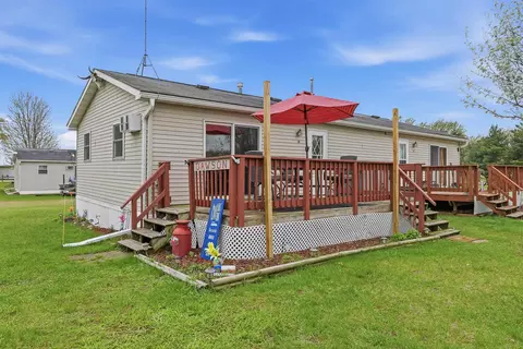 w983 West North Shore Drive #14, Montello, WI 53949