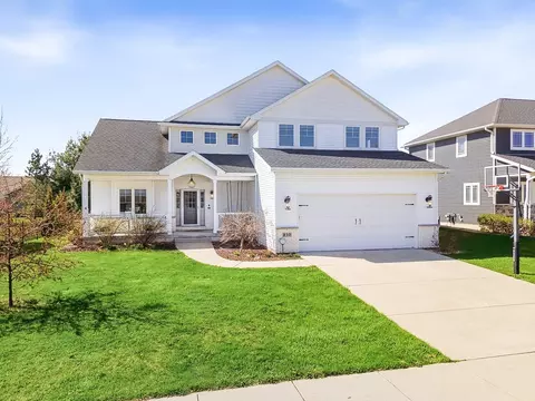 810 Sumac St, Oregon, WI 53575