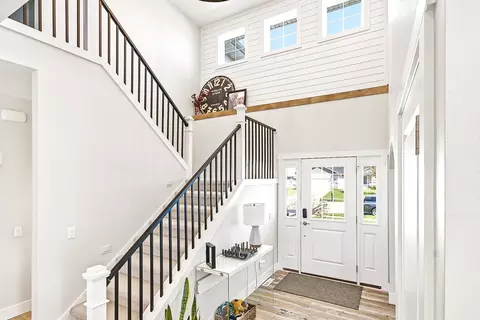 Entry Way - 810 Sumac St, Oregon, WI 53575 photo 2 of 4