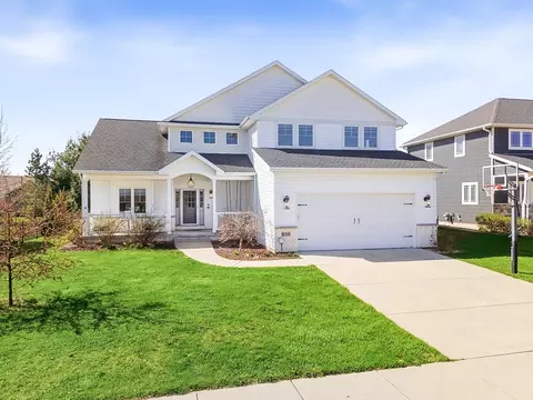 810 Sumac St, Oregon, WI 53575
