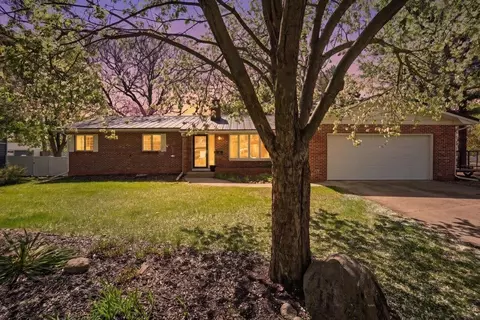 418 Oakridge Dr, Portage, WI 53901