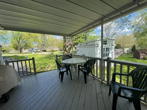 Exterior - 424 Skyline Dr, Edgerton, WI 53534 photo 1 of 10