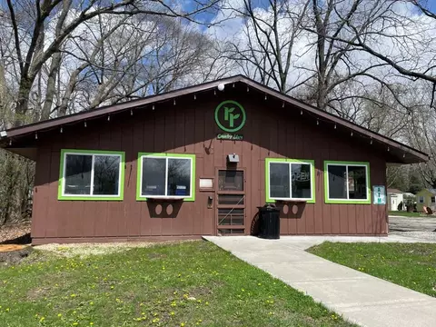 Exterior - 424 Skyline Dr, Edgerton, WI 53534 photo 6 of 10