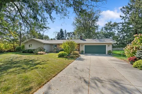4689 Holm Rd, Oregon, WI 53575