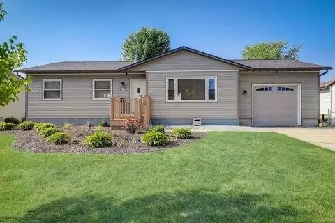 452 Williams St, Columbus, WI 53925