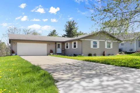 838 Somerset Dr, Janesville, WI 53546