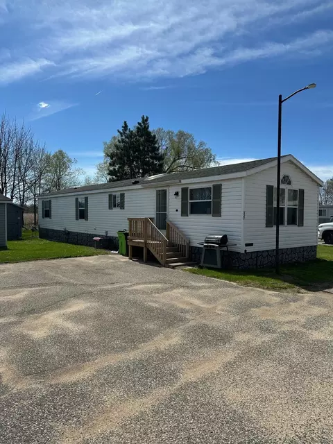 Hwy 12&16 New Lisbon East #327, New Lisbon, WI 53950