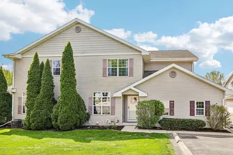 6426 Maywick Dr, Madison, WI 53718