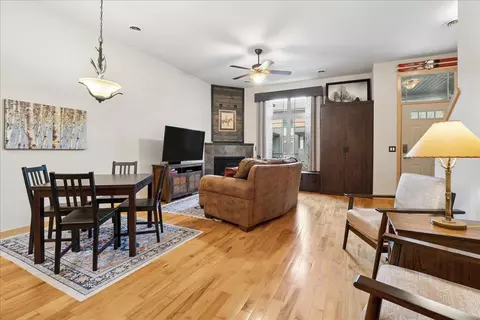 9368 Old Sauk Rd, Middleton, WI 53562