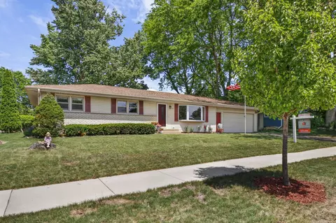 421 Patrick Ave, Waunakee, WI 53597