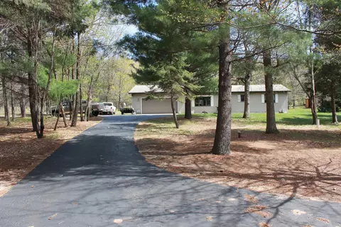 2590 14th Ct, Adams, WI 53910