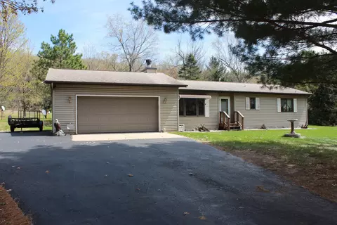 2590 14th Ct, Adams, WI 53910