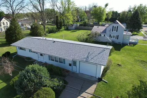 725 Lancaster St, Platteville, WI 53818