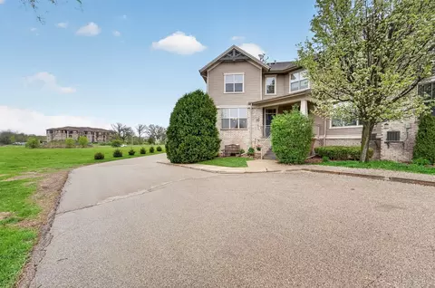 326 E Hill Pkwy #10, Madison, WI 53718