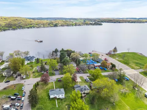 217 Palisade St, Merrimac, WI 53561