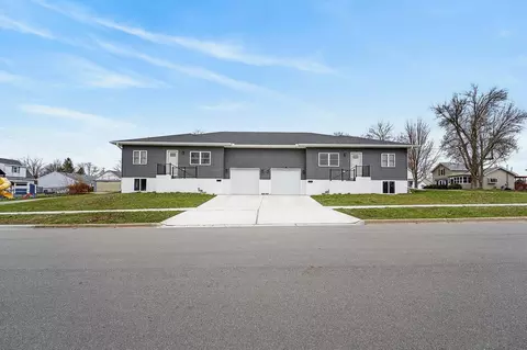 1423 1425 21st St, Monroe, WI 53566