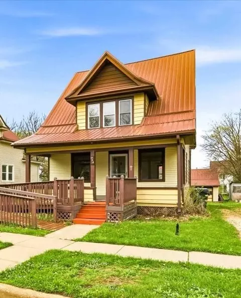 954 N Church St, Richland Center, WI 53581