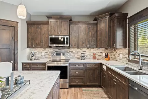 Kitchen - 309 Drumlin Loop, Ripon, WI 54971 photo 5 of 6