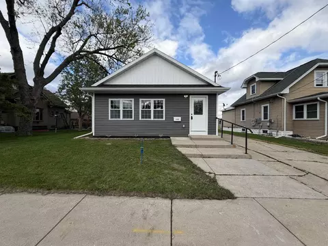 145 S Randall Ave, Janesville, WI 53545