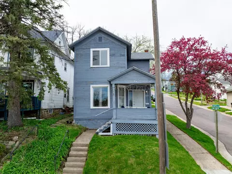 327 2nd Main St, Elroy, WI 53929