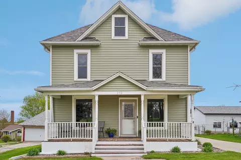232 S Mound Ave, Belmont, WI 53510