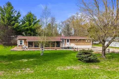 517 Feather Trl, Nekoosa, WI 54457
