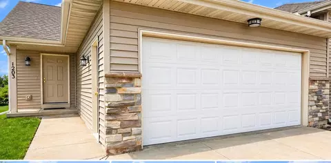 1203 Temple Dr, Mount Horeb, WI 53572