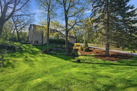 7700 Bittersweet Ct, Middleton, WI 53562