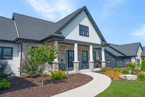 Exterior - 1045 Augusta Dr, Oregon, WI 53575 photo 4 of 8