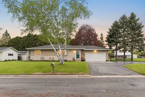 300 Prairie Ave, Lake Mills, WI 53551