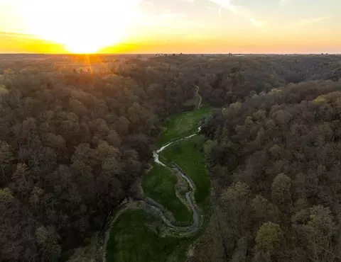 578 01 Acres Highway 133, Cassville, WI 53806