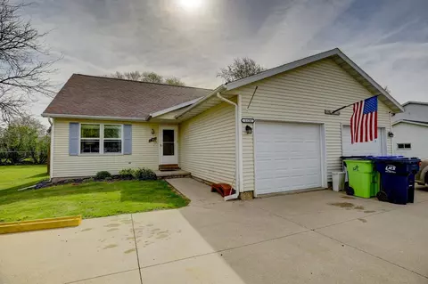 1124 Hubbell St, Marshall, WI 53559