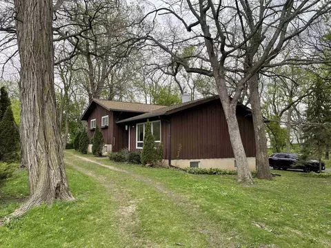 7001 W Old Sauk Rd, Middleton, WI 53562