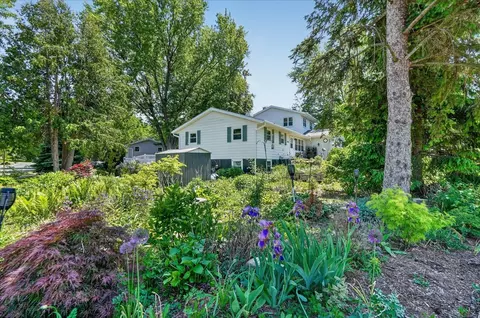 1101 Droster Rd, Madison, WI 53716