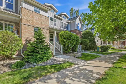 5462 Coachman Pl, Fitchburg, WI 53711