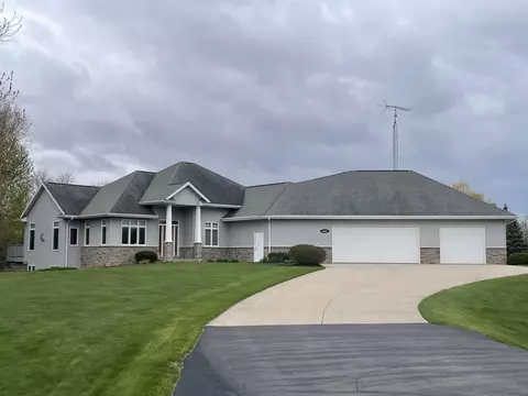 w13842 Southwoods Court, Ripon, WI 54971