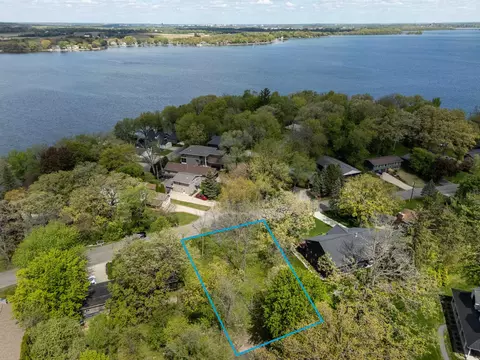 2722 Tower Rd, Mcfarland, WI 53558